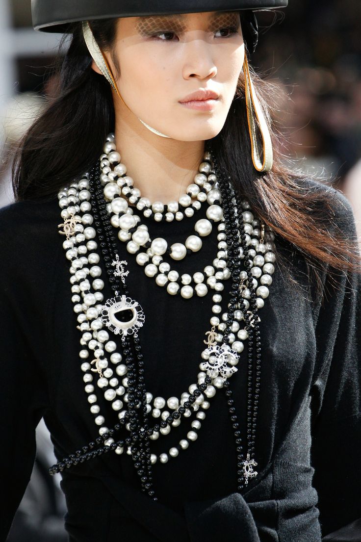 Pearls Are Making a Major Comeback in 2025—Here’s How to Style Them