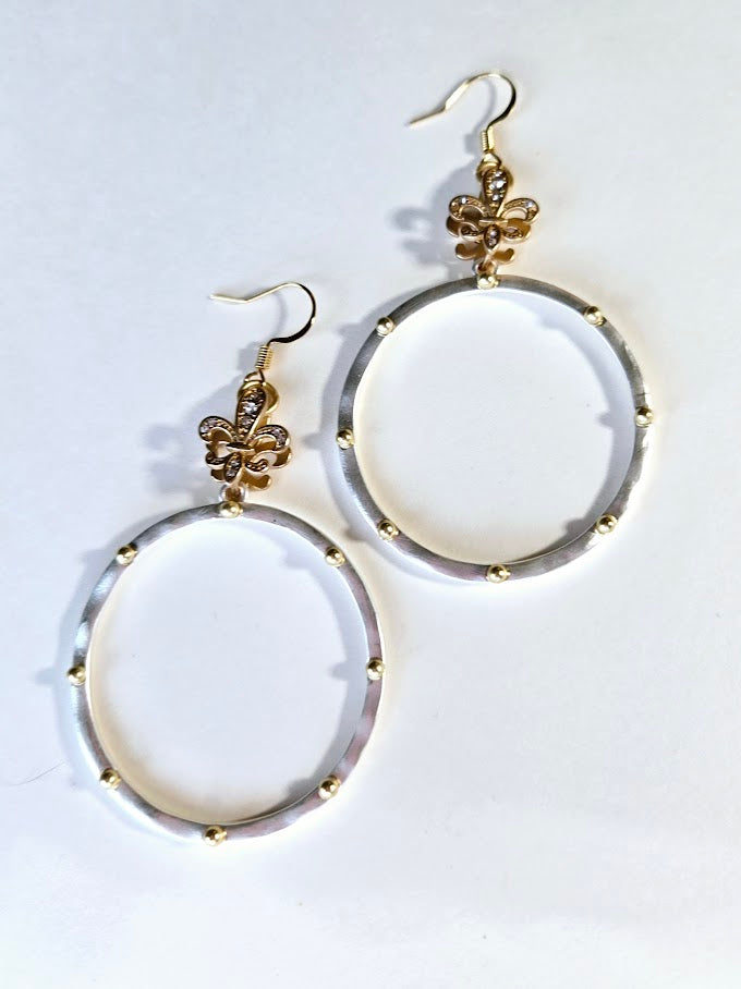 Vintage Glam Mixed-Metal Statement Hoop Earrings