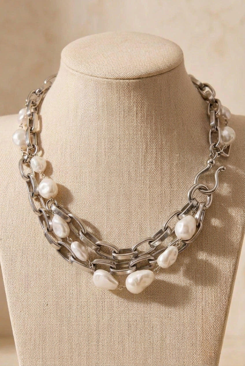 Elegant Baroque Pearl Multi-Strand Choker: Luxurious Gold Statement Necklace for Special Occasions
