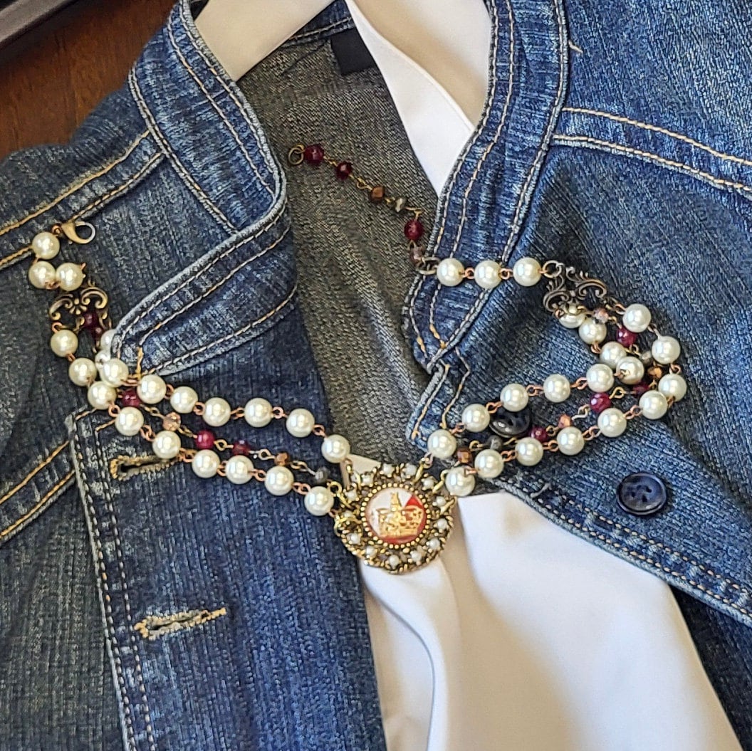 Elegant Pearl and Garnet Choker Necklace with Rare Vintage Crown Pendant