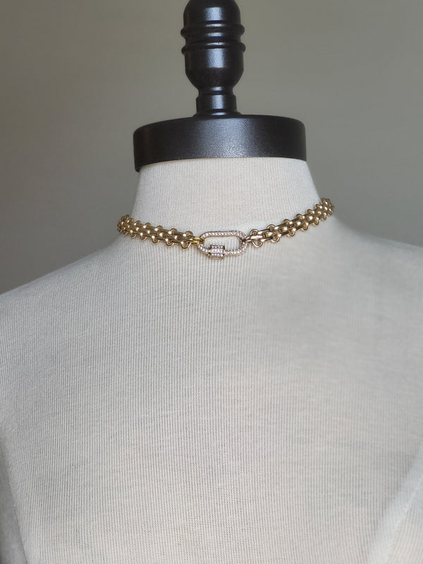 Carabiner Necklace Luxurious Multilink Chain Choker featuring Textured Design and CZ Pave Carabiner Clasp