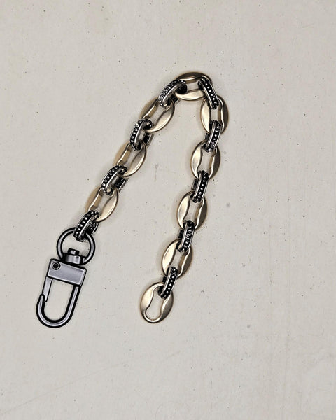 【新品未使用】A BIT MOR layer chain bracelet 28200389_ss_fr.jpg?sw=600&sh=600