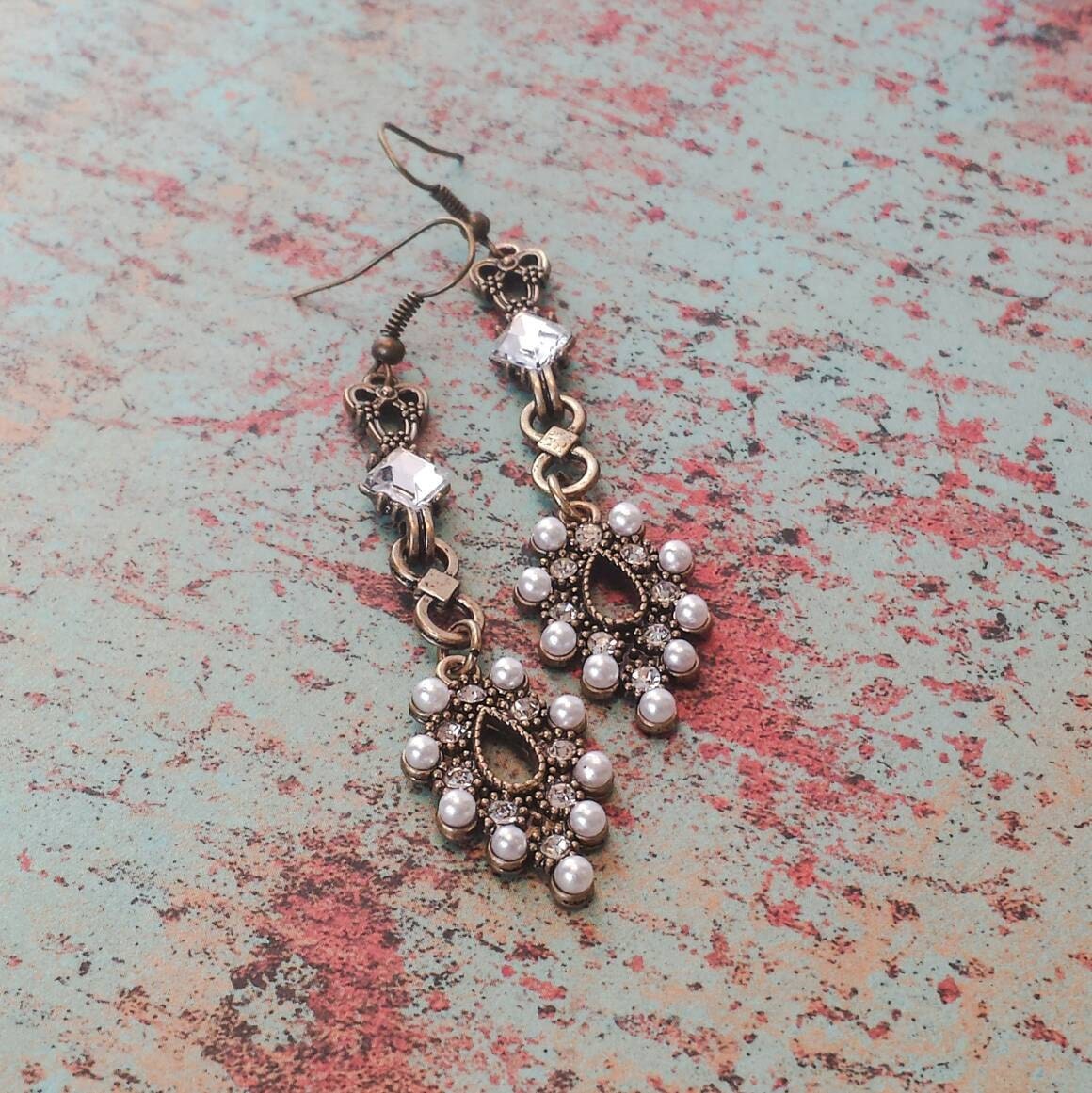 Pearl Dangle Earrings Victorian rhinestone and pearl drop earrings